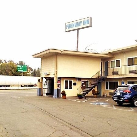 Parkway Inn Fresno Exterior foto
