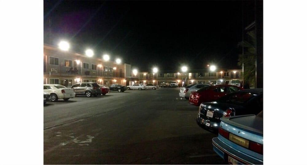 Parkway Inn Fresno Exterior foto